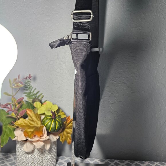 BAGGALLINI Black Leopard Print Snap It Crossbody Bag MM – NWT - Picture 10 of 14